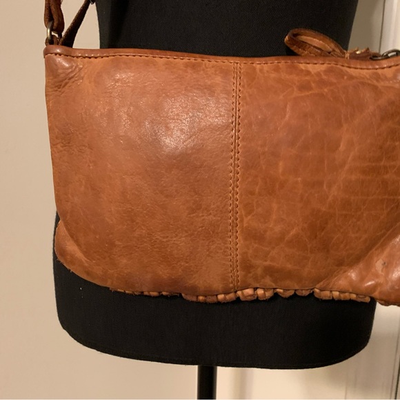 Woven leather adjustable straps small purse - Picture 8 of 12